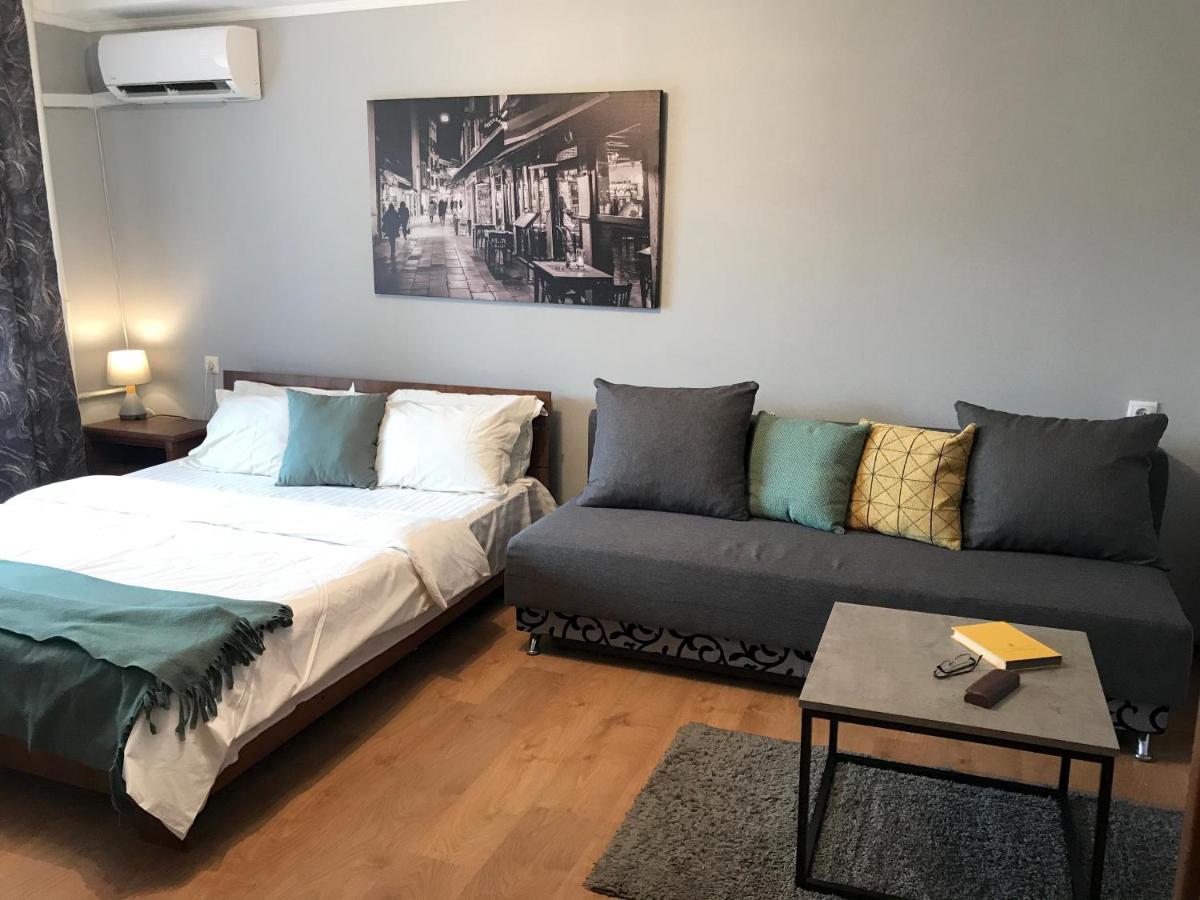 Apartment Olympyska On Velyka Vasylkyvska 45 Kijev Kültér fotó